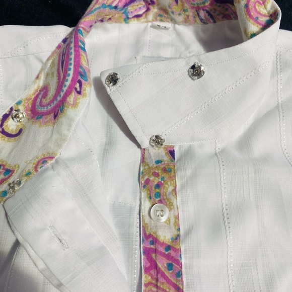 Cozy Pink and White Turtleneck Sweater - Picture 7 of 16